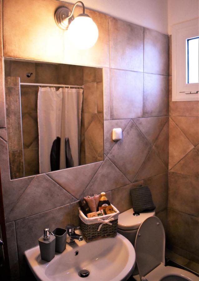 Cozy And Modern Apartment Komotiní Ngoại thất bức ảnh