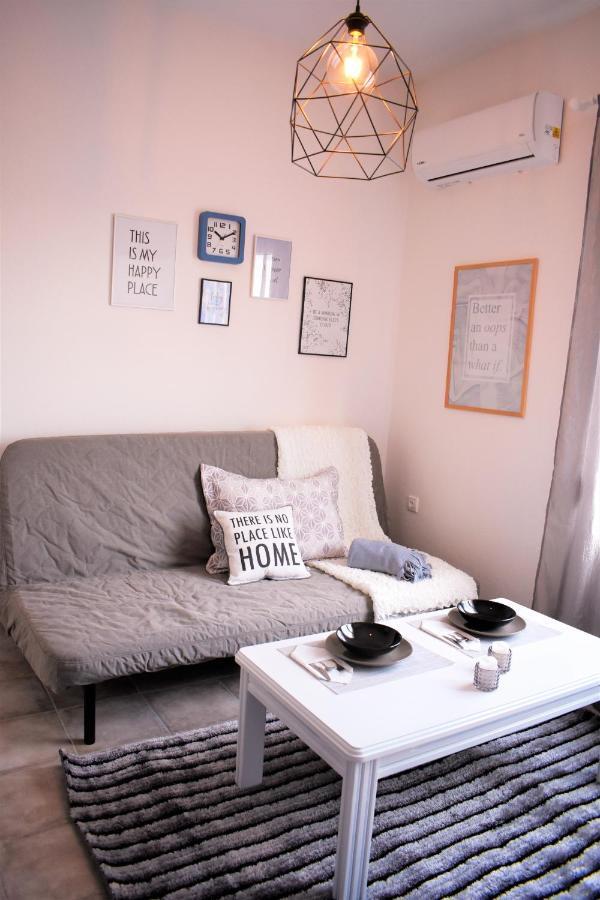 Cozy And Modern Apartment Komotiní Ngoại thất bức ảnh